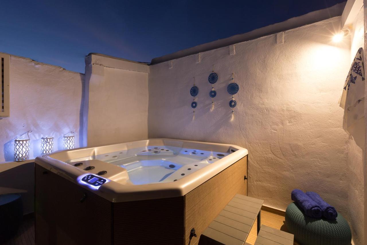 Stema Luxury Escape, Rooftop Jacuzzi & Panoramic Views Atsipopoulo Exteriör bild