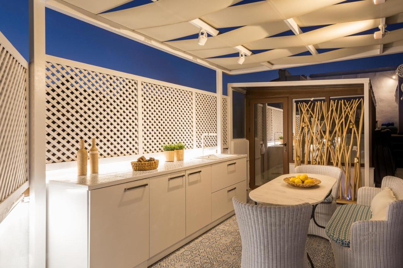 Stema Luxury Escape, Rooftop Jacuzzi & Panoramic Views Atsipopoulo Exteriör bild
